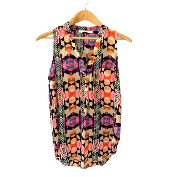 Lush Multicolored Geometric Print Sleeveless 1/2 Button Front Tunic Blouse Sz S - Picture 1 of 9